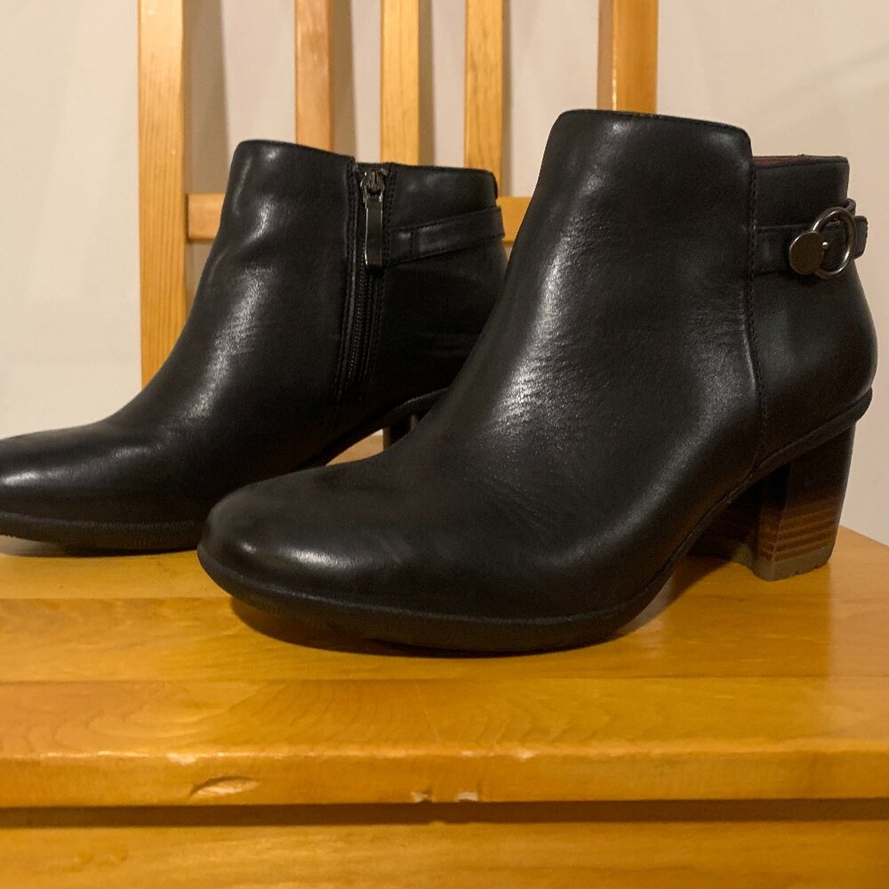 Dansko Women's Perry Waterproof Bootie Black Burnished Leather